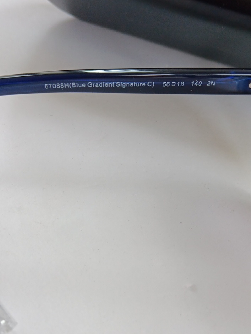Coach Women's Blue Gradient Cat-Eye Sunglasses Horse & Carriage  HC8348U  NWOT - Picture 14 of 16